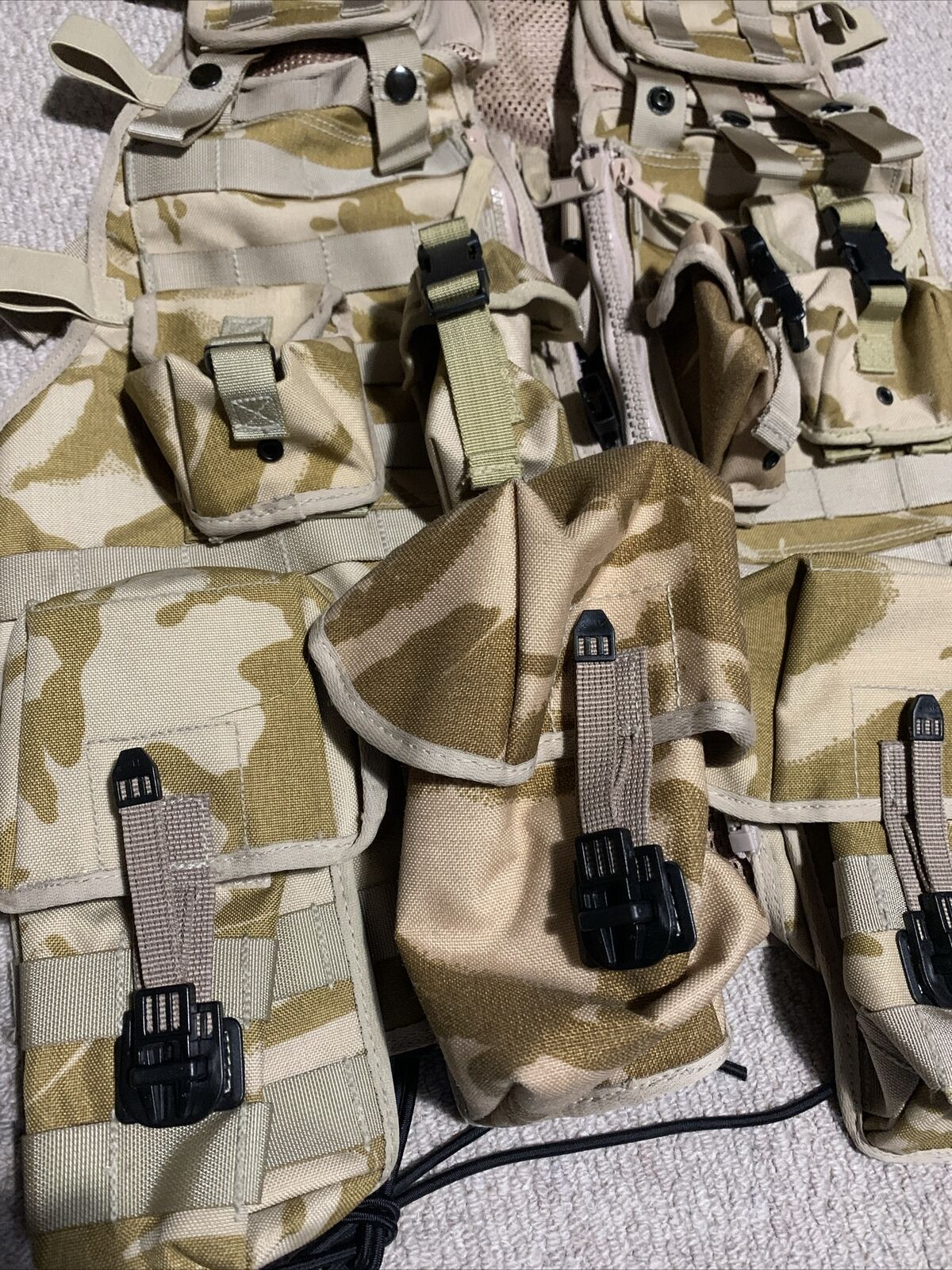 British Army Desert DPM Tactical load carrying Assault Vest with 8 Pouches (VE2)