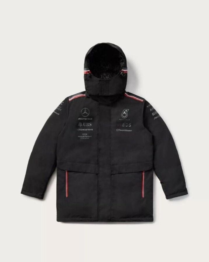 BNWT Mercedes AMG Petronas F1 2023 Team Warm Winter Coat SIZE L Racing Formula 1 Coat