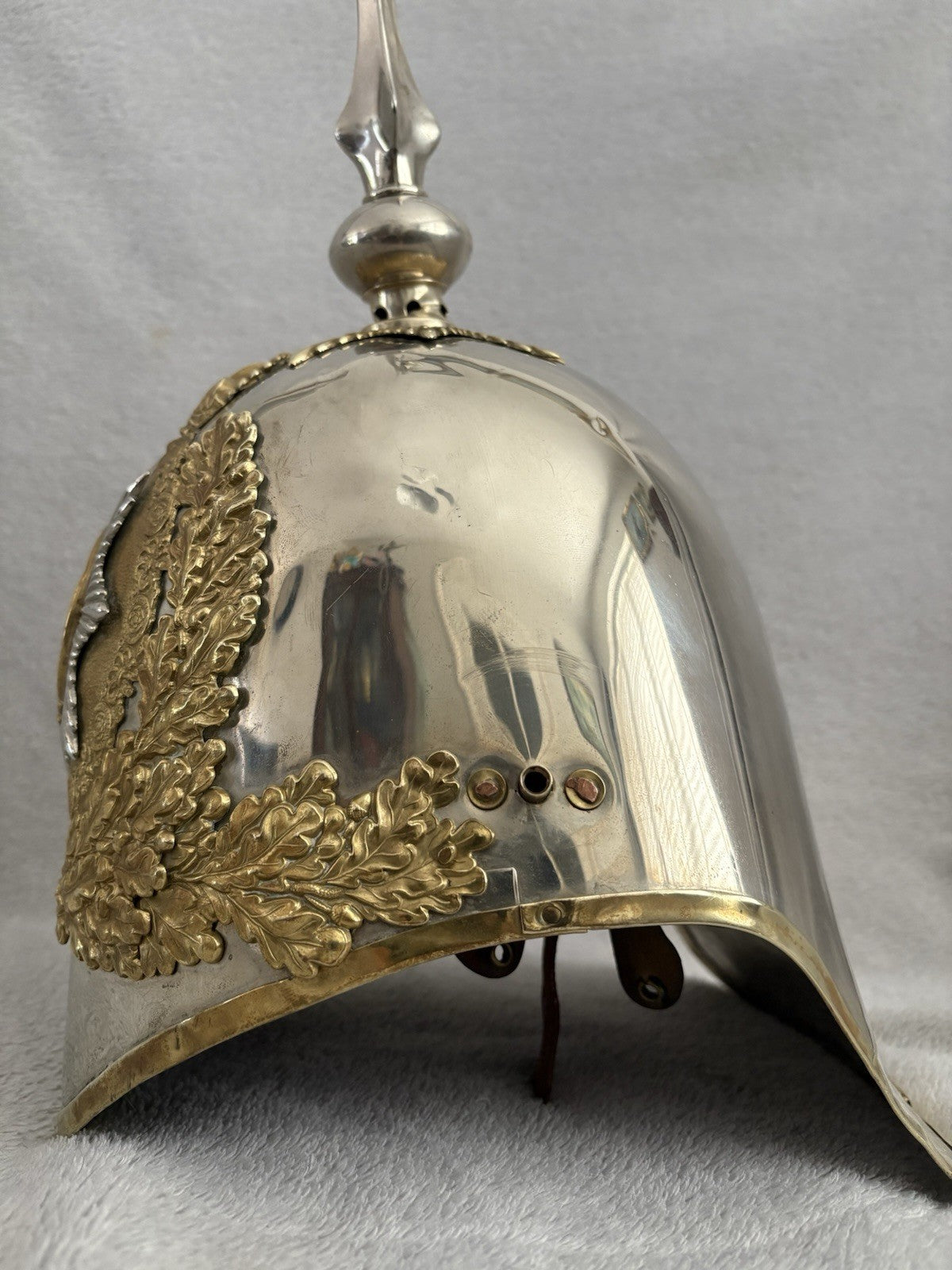 HOUSEHOLD CAVALRY THE LIFE GUARDS CEREMONIAL HEADWEAR BRITISH ARMY