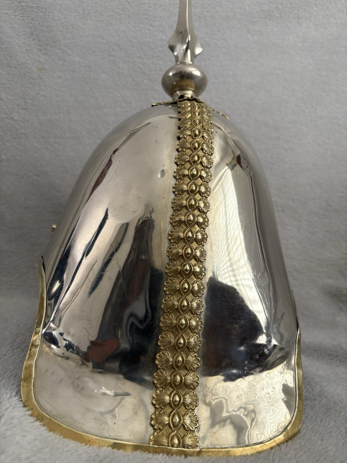 HOUSEHOLD CAVALRY THE LIFE GUARDS CEREMONIAL HEADWEAR BRITISH ARMY
