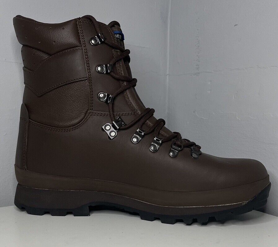 Altberg Defender Boots Uk 10 Defender Combat British Army Super grade BNWT
