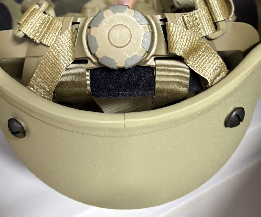 NEW VIRTUS COBRA BATLSKIN COMBAT HELMET, VISOR M