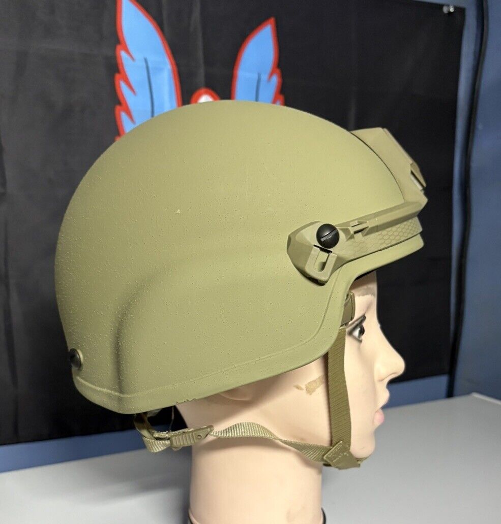 NEW VIRTUS COBRA BATLSKIN COMBAT HELMET, VISOR M