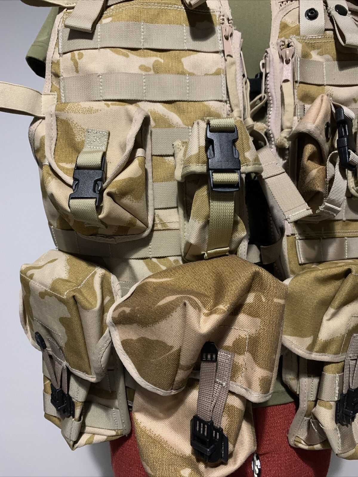 British Army Desert DPM Tactical load carrying Assault Vest with 8 Pouches (VE2)