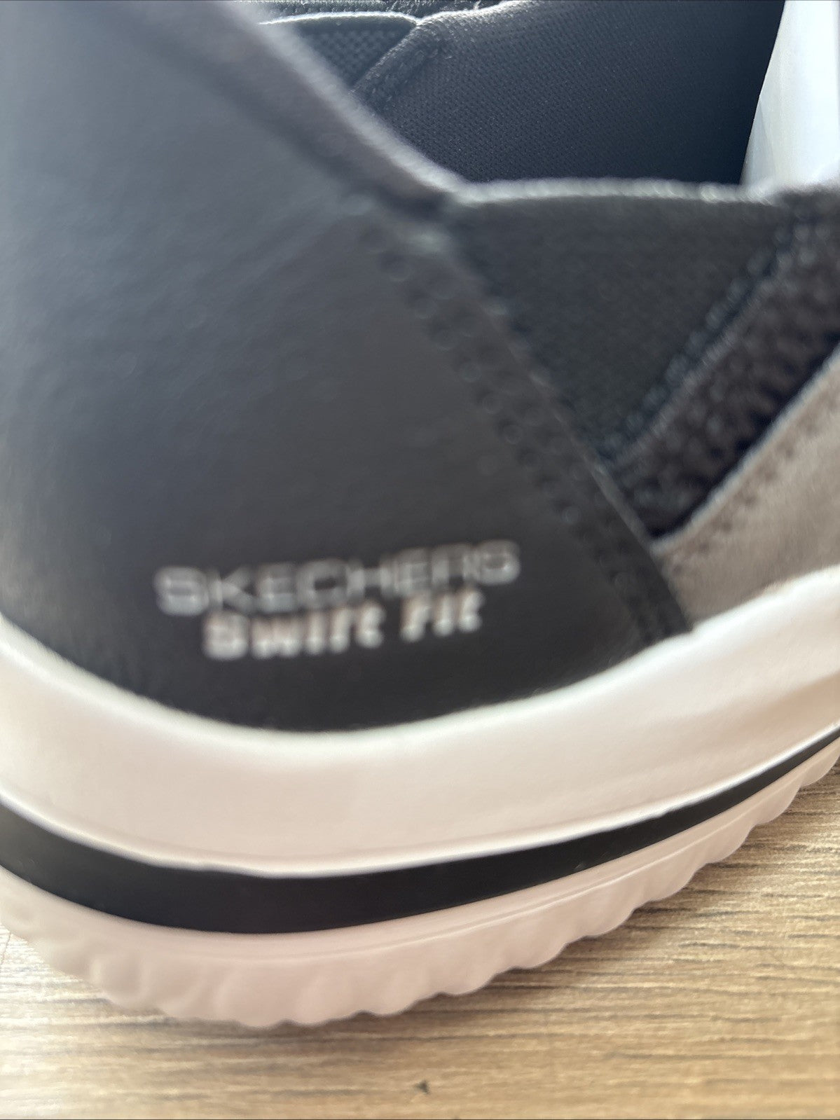 Sketchers Hands Free Slip On Swift Fit Men’s Size 7 Black And Grey