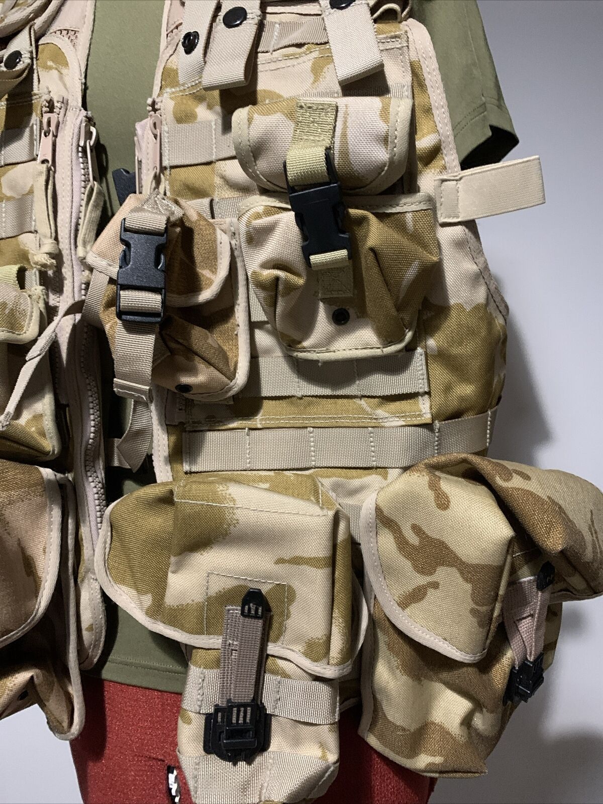 British Army Desert DPM Tactical load carrying Assault Vest with 8 Pouches (VE2)
