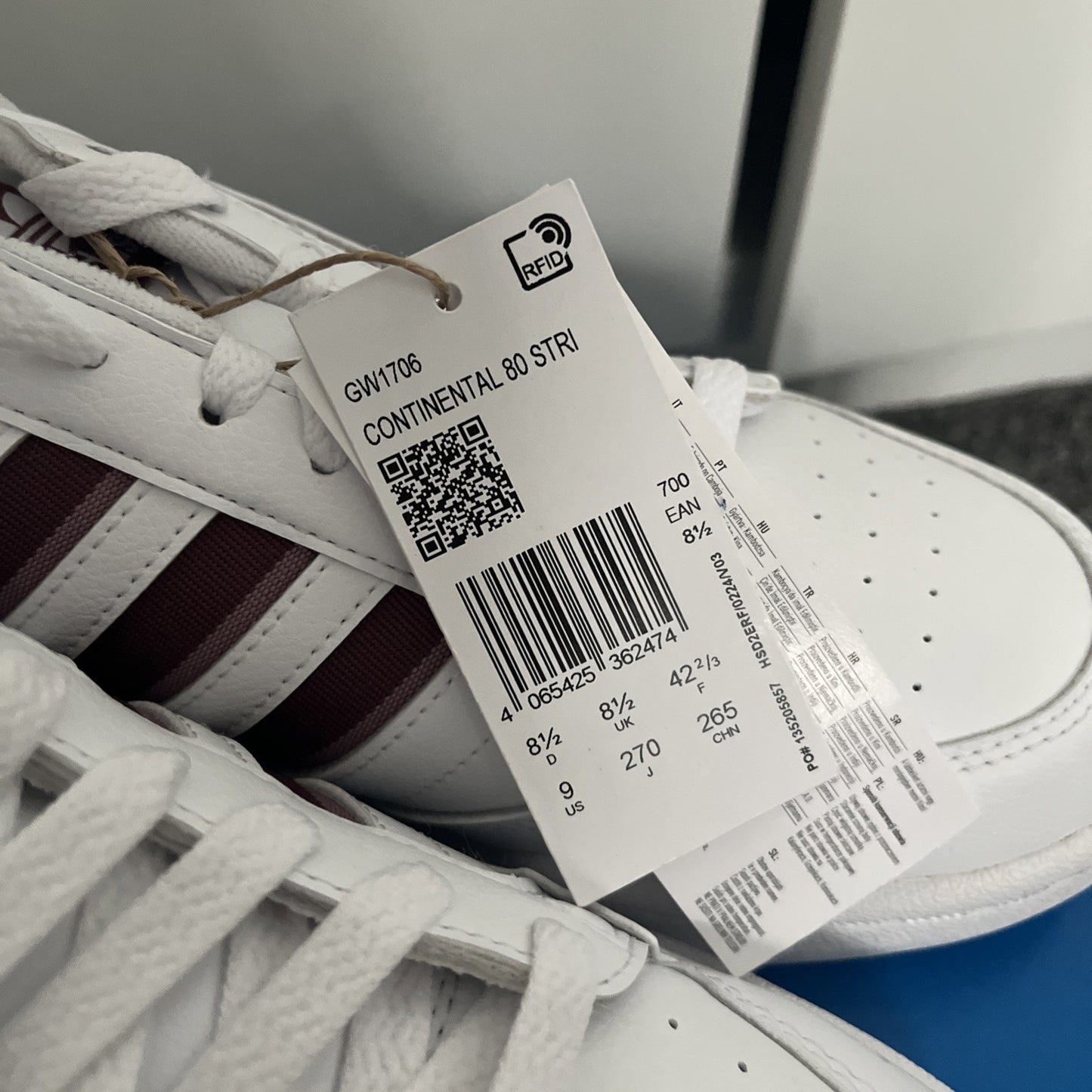 Adidas Originals Continental 80 Stripes White Size 8.5 UK Trainers Brand New Low