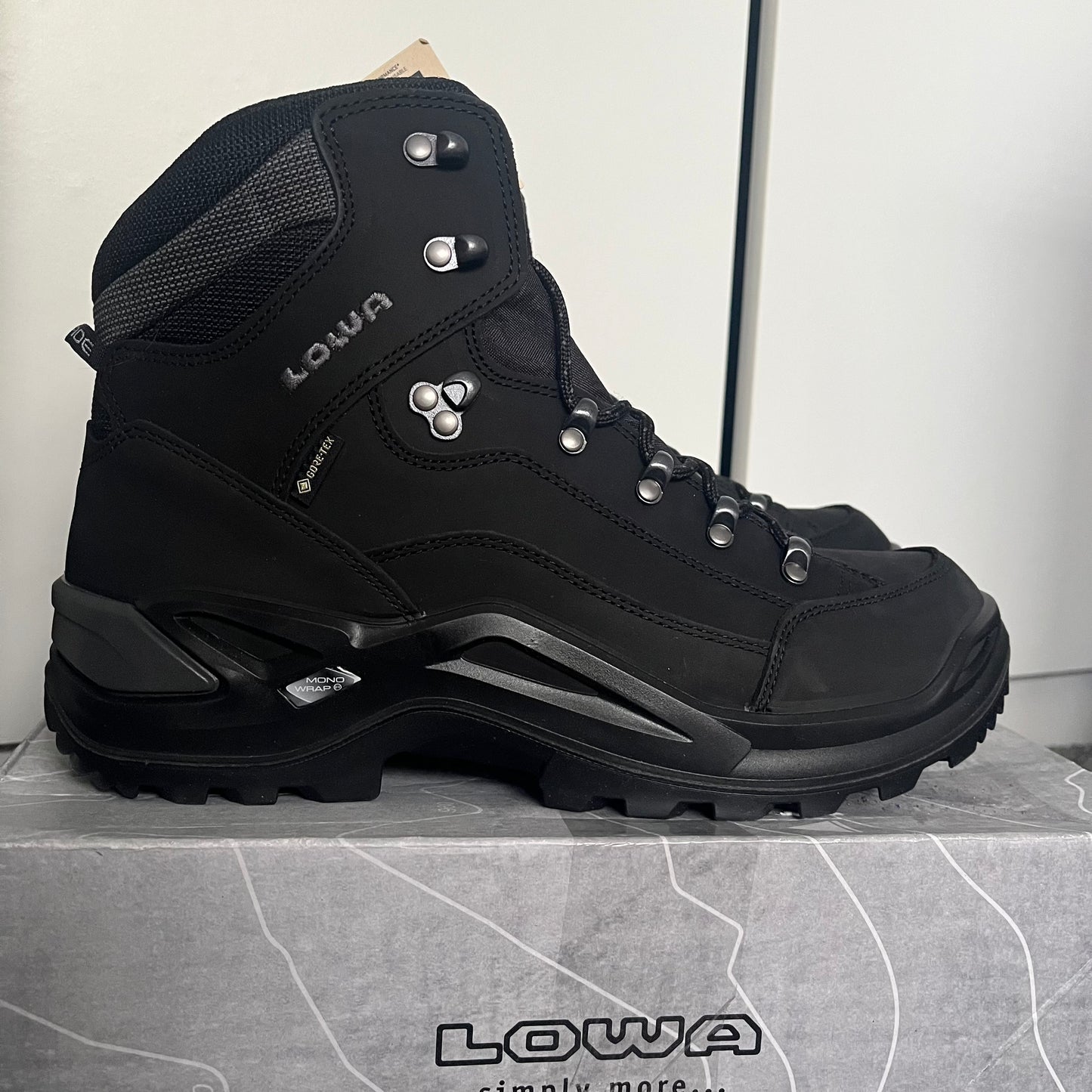 LOWA Renegade Goretex GTX Mid Walking Boots - Brand New - Colours - Sizes
