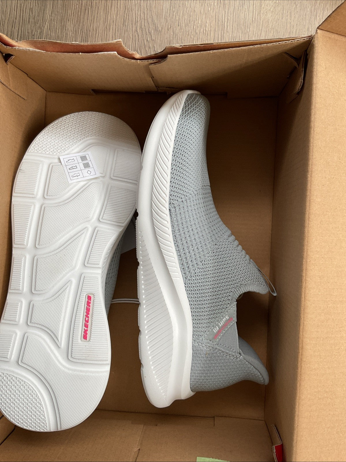 Sketchers Grey Swift Fit Ladies Size 4 Hands Free Trainers