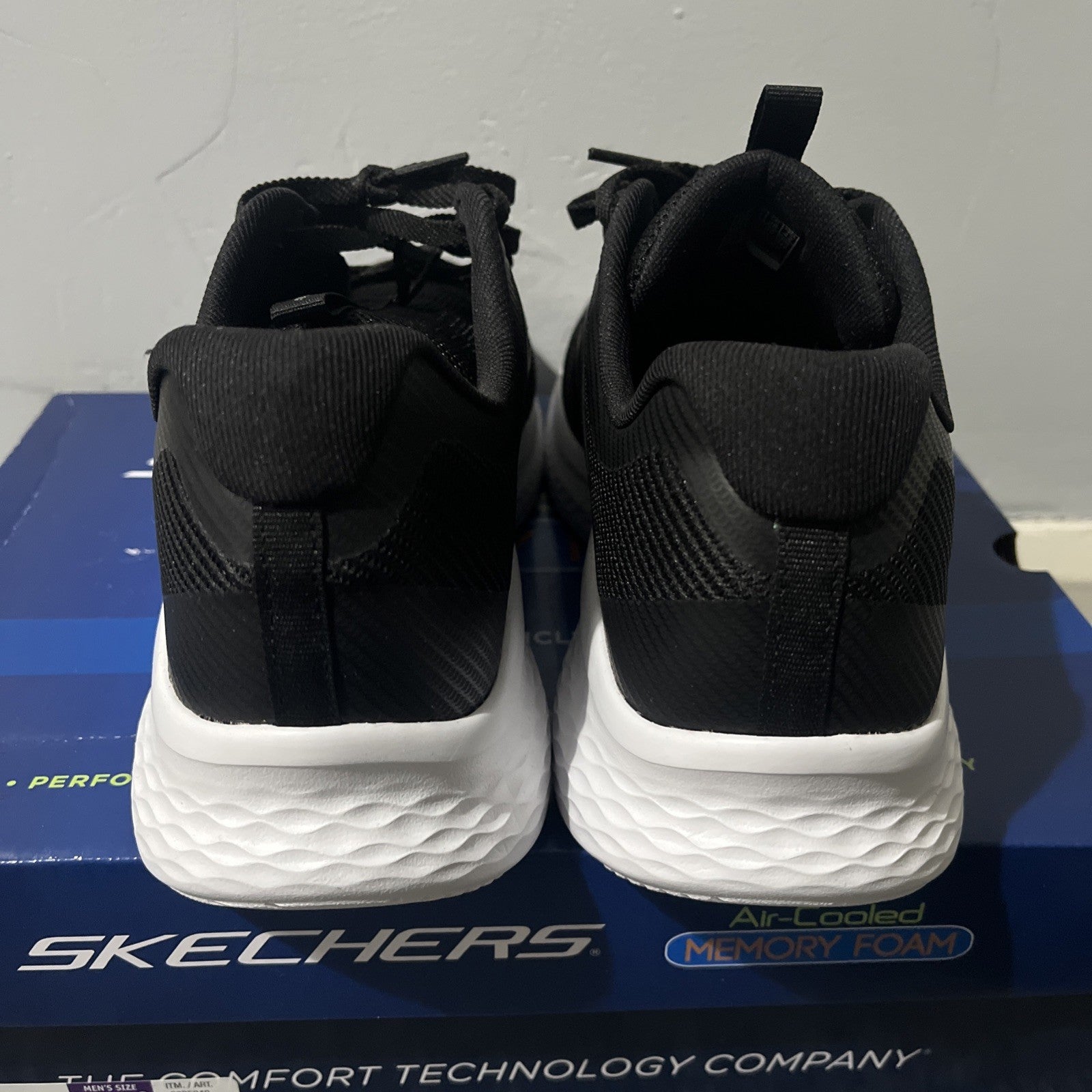 Skechers Men's Lite Pro Century Trainer in Black UK Size 9 New In Box Memoryfoam
