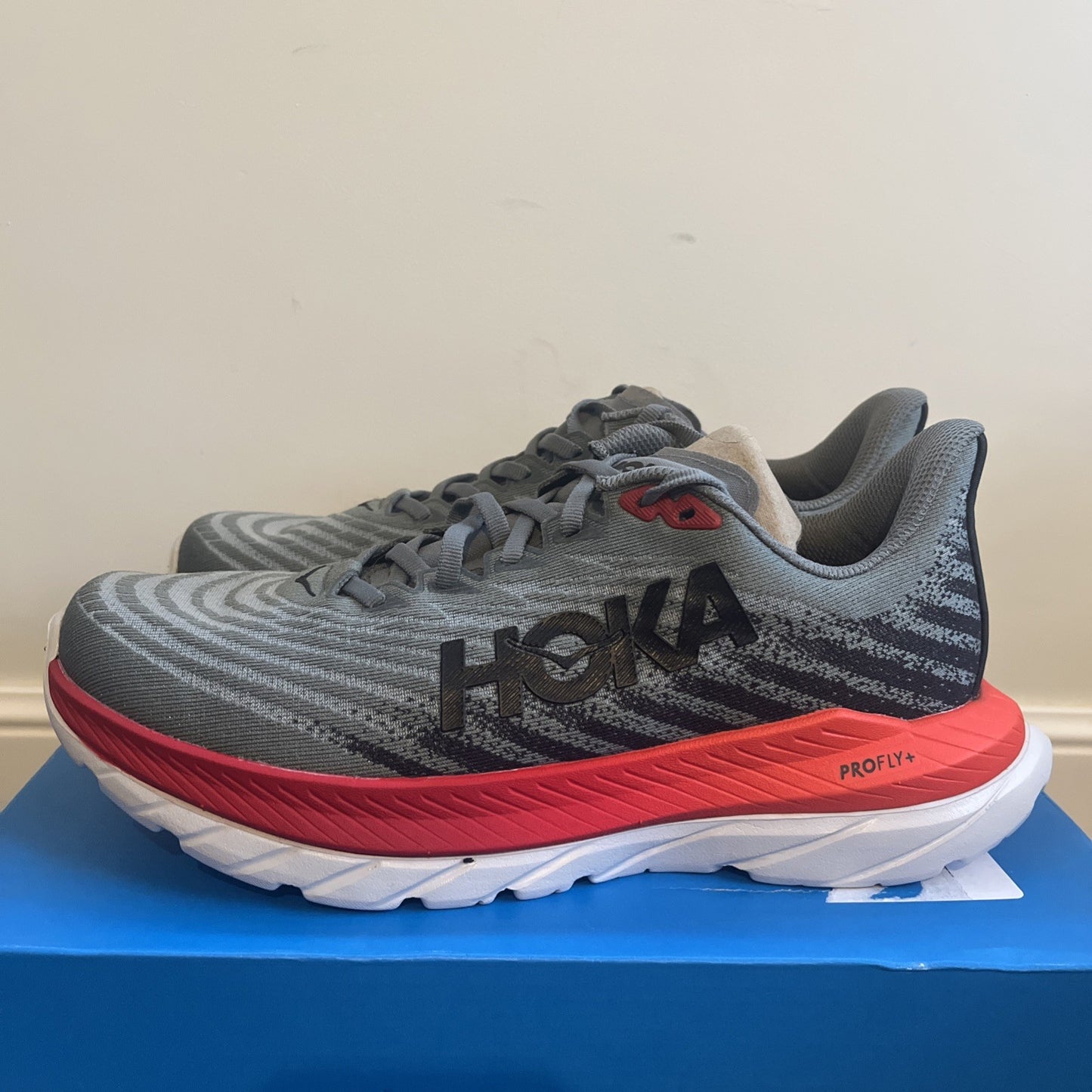 HOKA Mach 5 Men's Breathable Mesh Running Trainers Grey Lace Up UK 7 New In Box