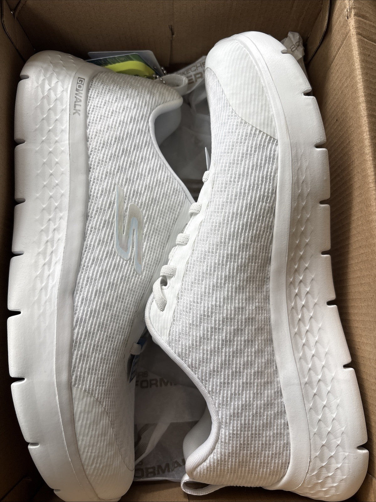 Sketchers Go Walk Flex Ultra Go Cushioning Women’s White Size 8