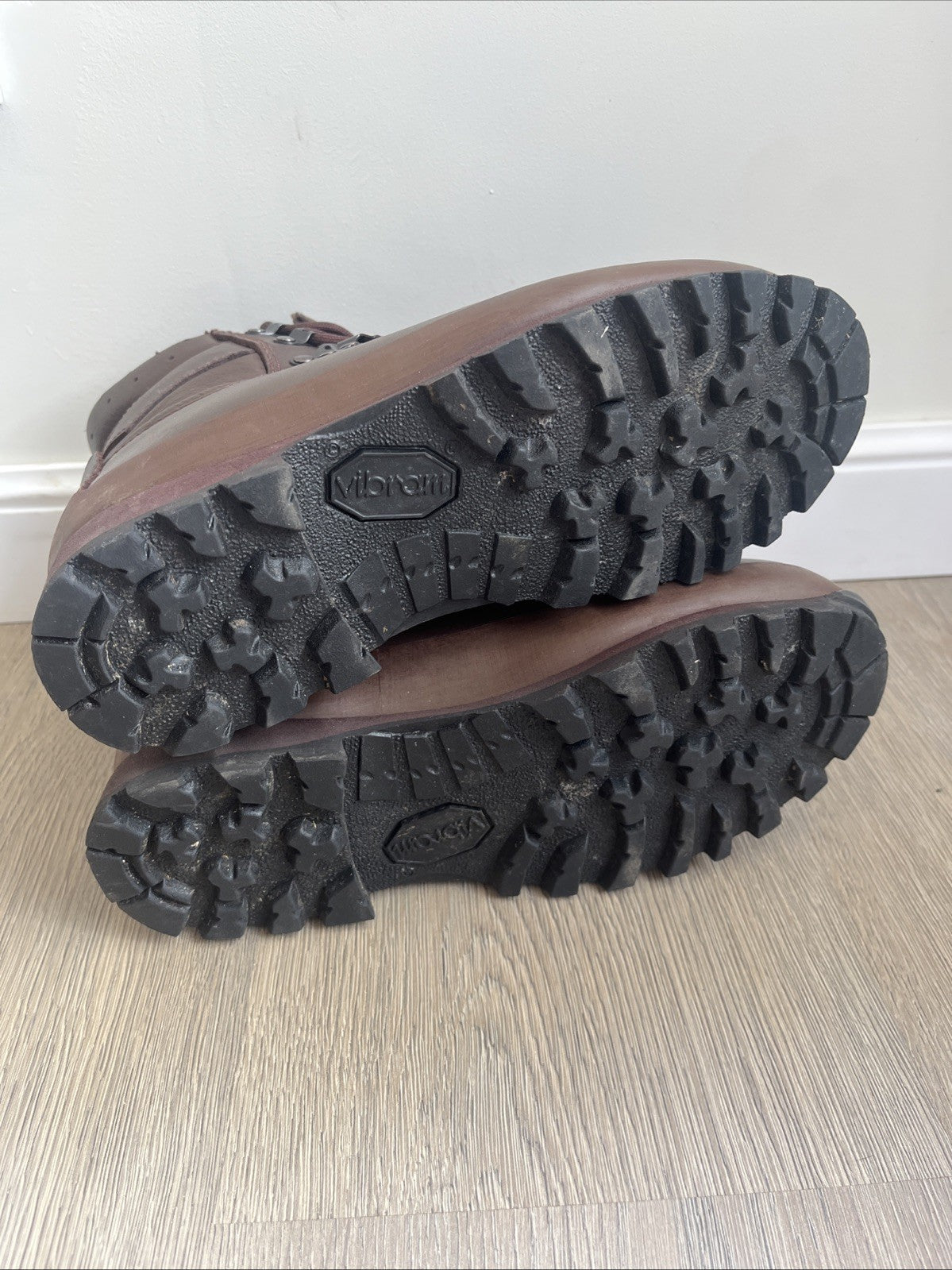 Size UK 5M FEMALE Altberg Defender High Walking/Hiking Boots Great Conditon