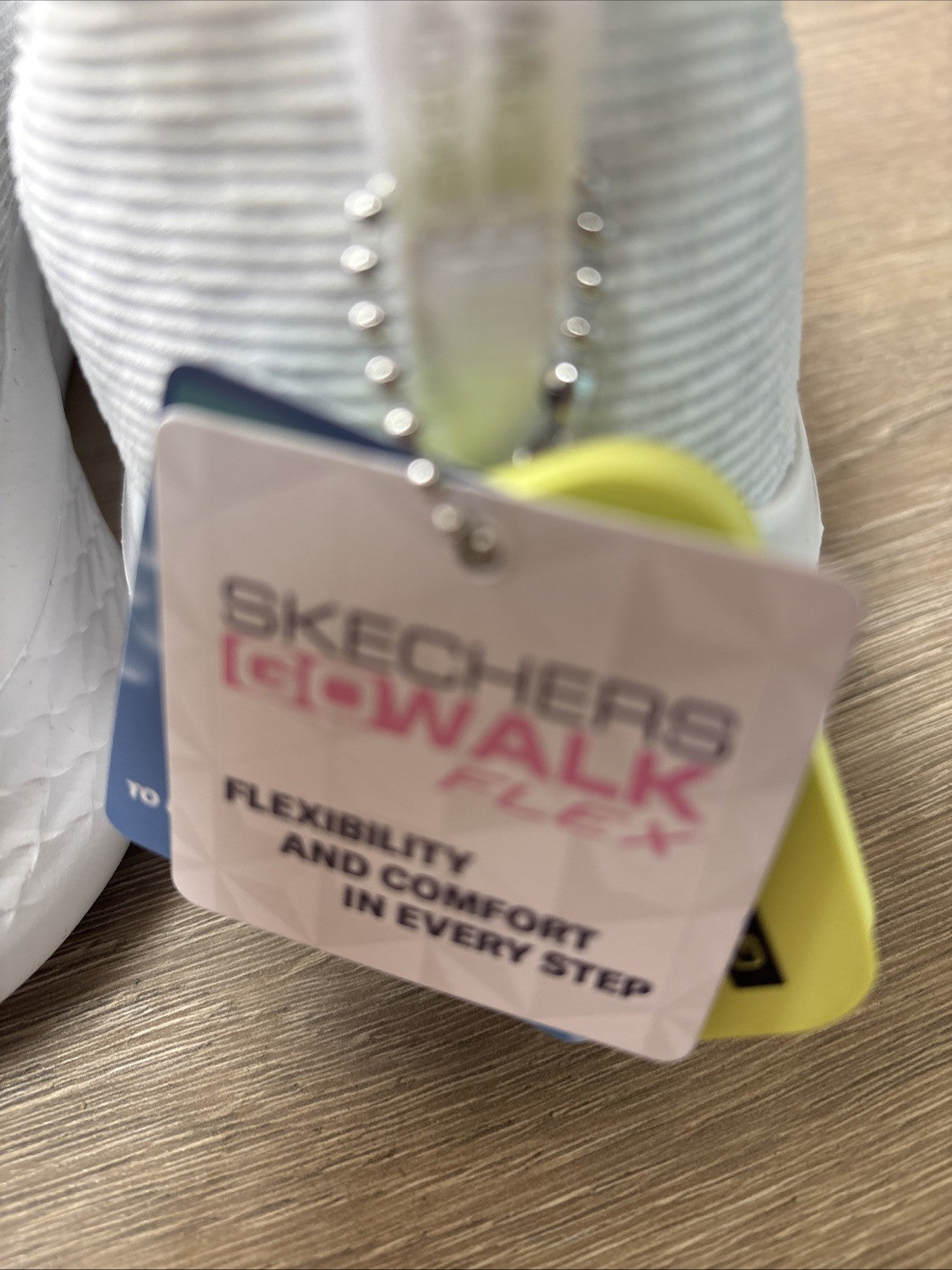 Sketchers Go Walk Flex Ultra Go Cushioning Women’s White Size 8