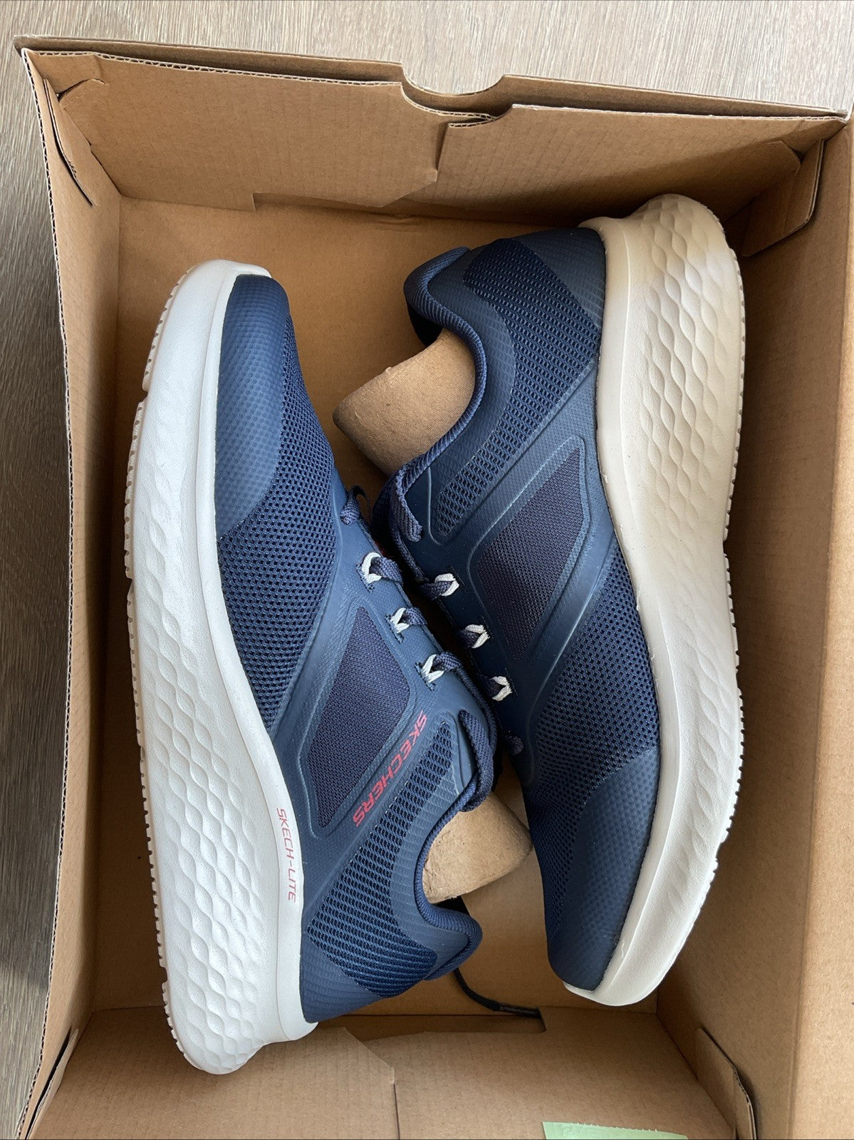 Sketchers Air Cooled Memory Foam Men’s Trainers  Size 8 Blue Navy New Century