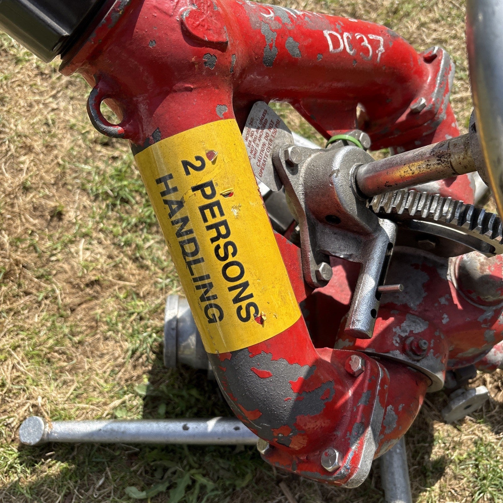 Fire Rescue Ground Monitor Fireman Demolition Pumping Appliance Irrigation  ￼￼