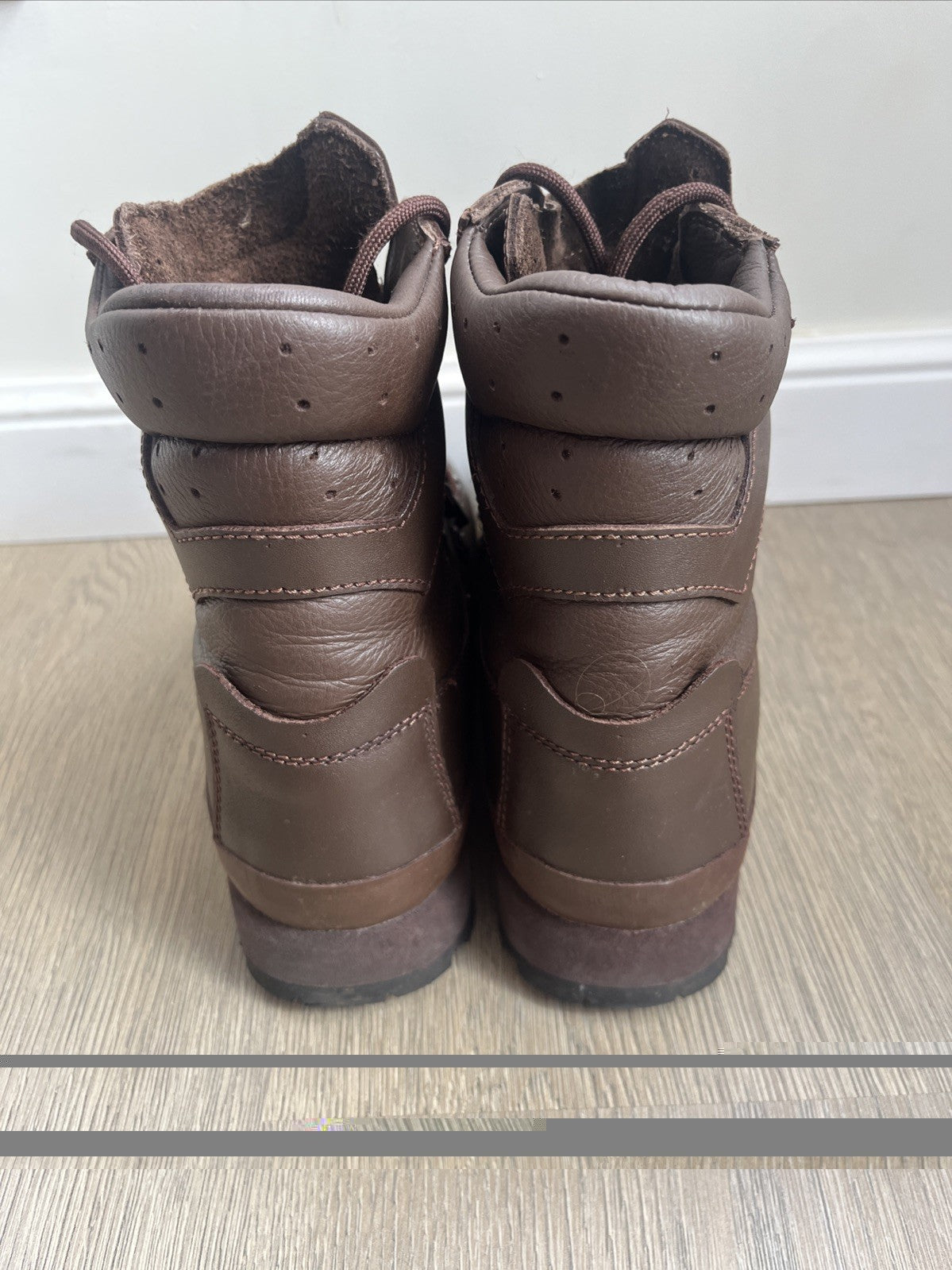 Size UK 5M FEMALE Altberg Defender High Walking/Hiking Boots Great Conditon