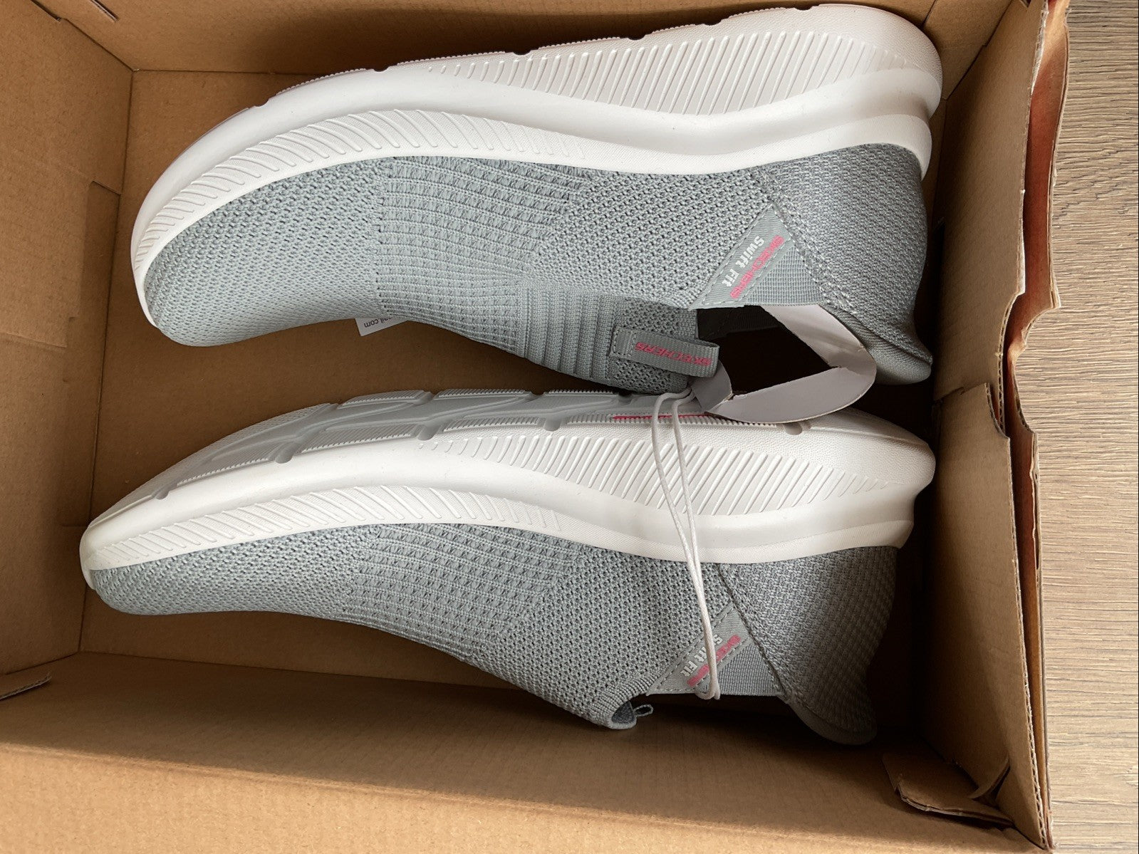 Sketchers Grey Swift Fit Ladies Size 4 Hands Free Trainers