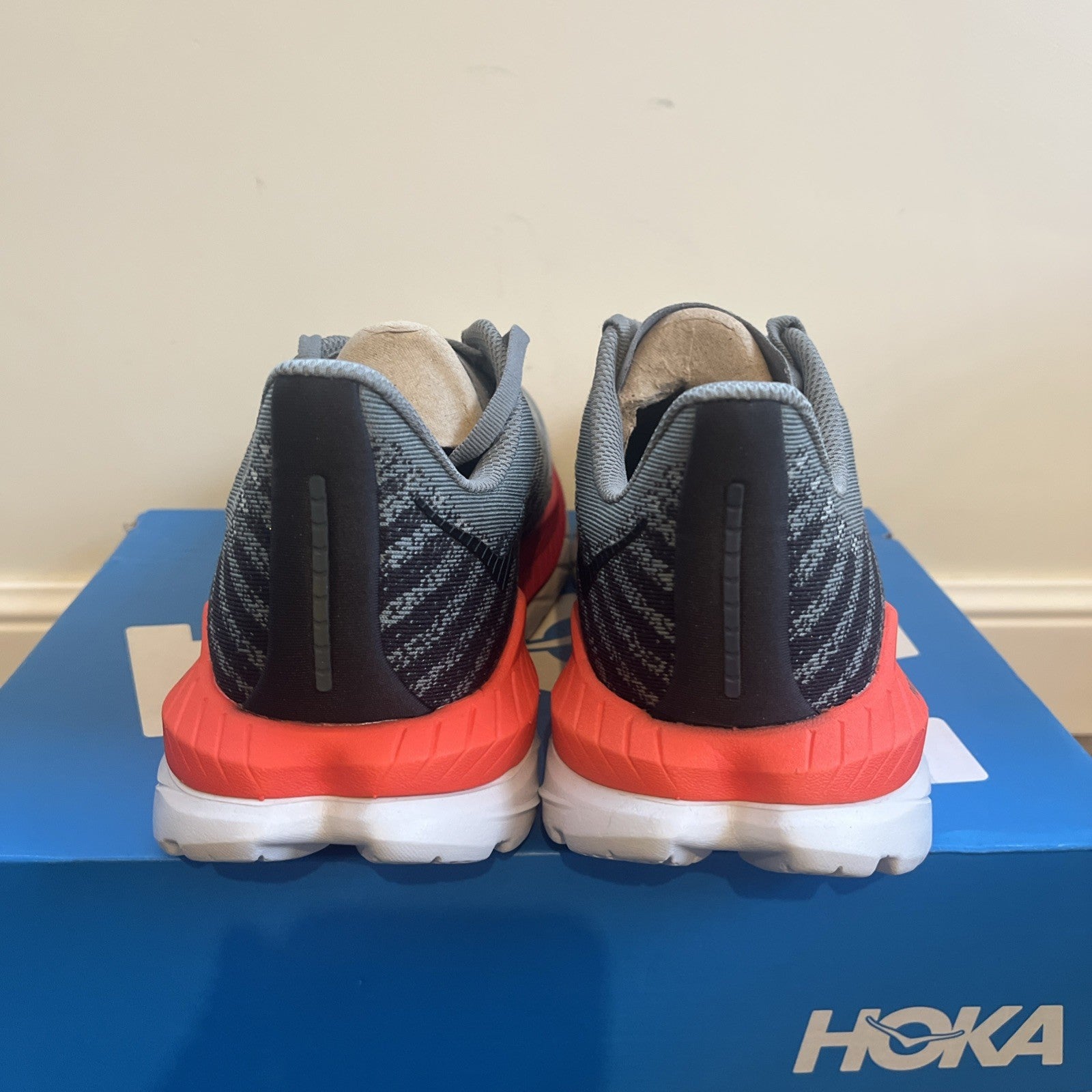 HOKA Mach 5 Men's Breathable Mesh Running Trainers Grey Lace Up UK 7 New In Box