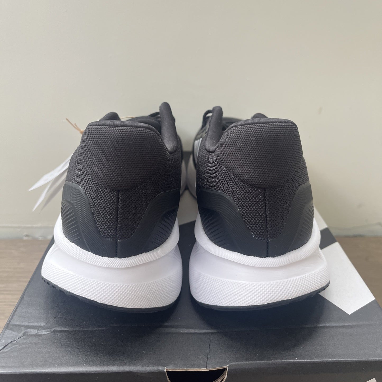 Adidas Womens RUNFALCON 5 WOMENS Entry Running Shoes UK Size 8 - Black & White