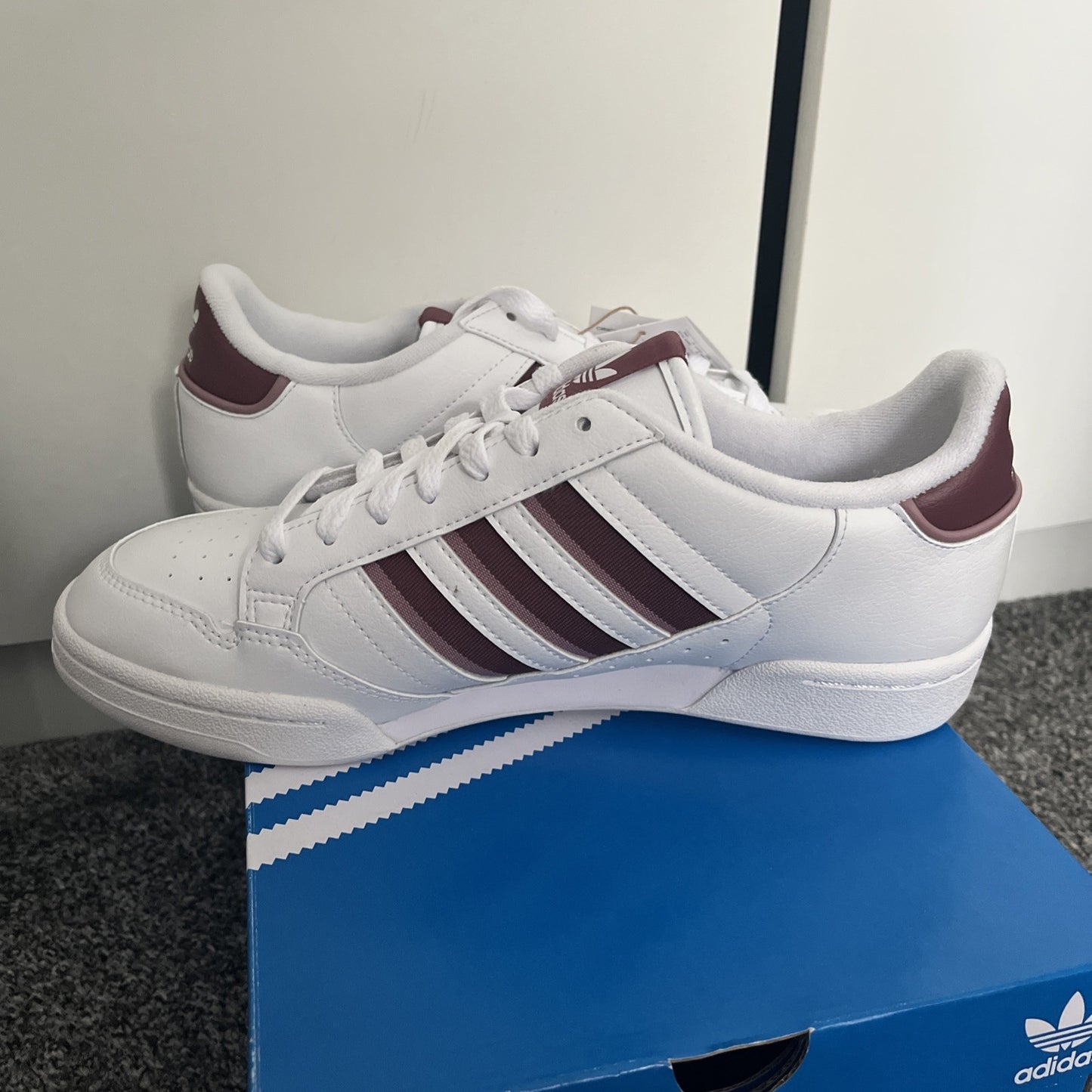Adidas Originals Continental 80 Stripes White Size 8.5 UK Trainers Brand New Low