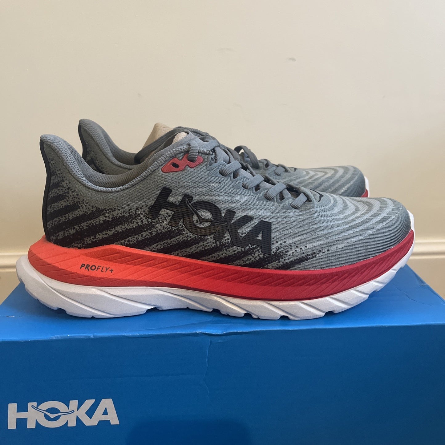 HOKA Mach 5 Men's Breathable Mesh Running Trainers Grey Lace Up UK 7 New In Box