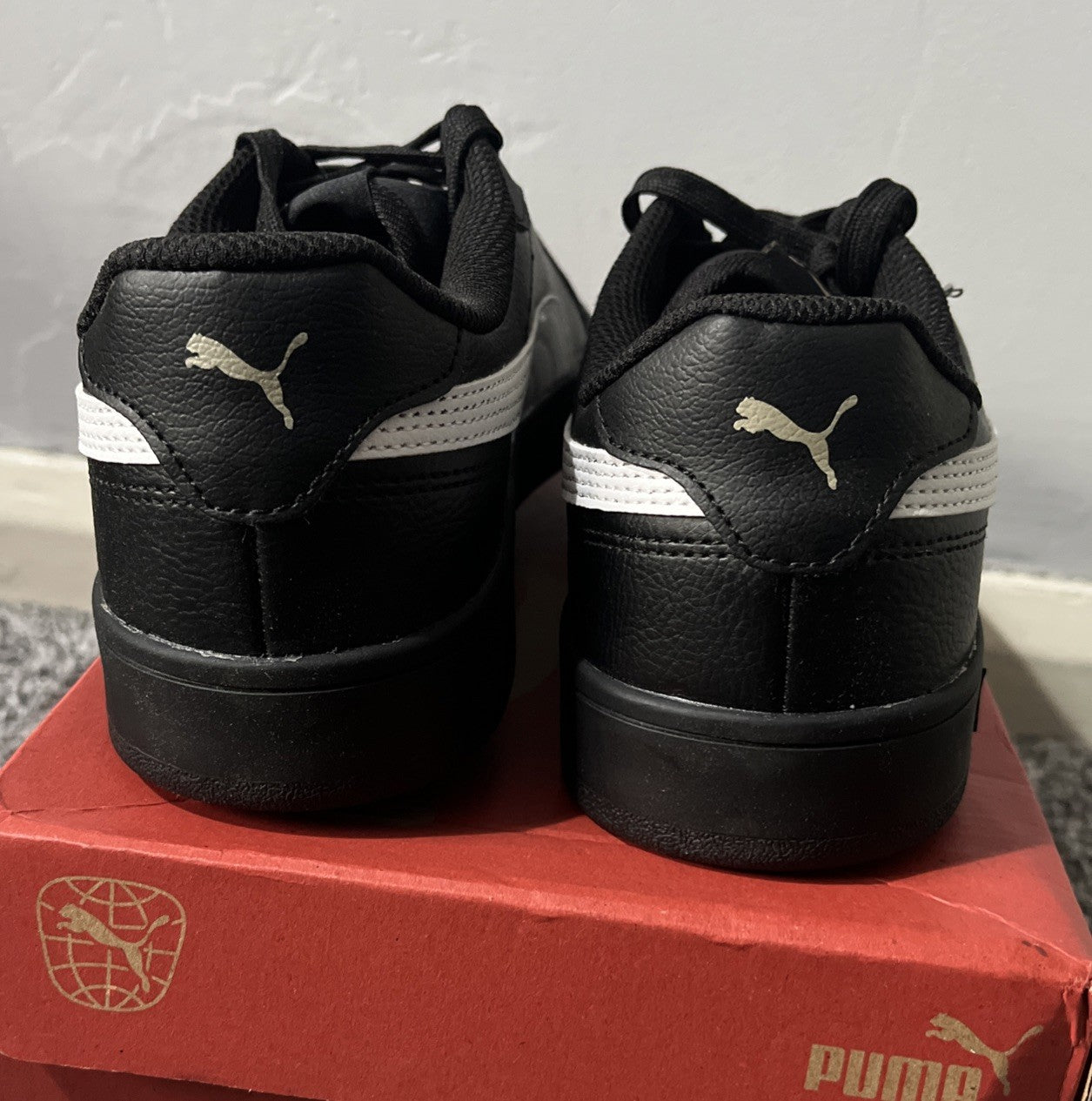 Puma Grounded SL Unisex Black White Trainers Sneakers UK Size 7.5 Casual Shoe