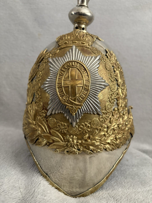 HOUSEHOLD CAVALRY THE LIFE GUARDS CEREMONIAL HEADWEAR BRITISH ARMY