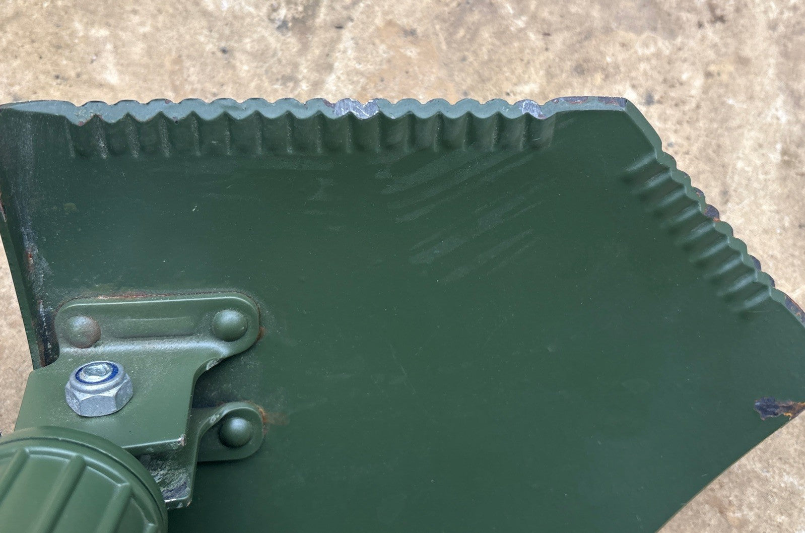 Genuine Surplus British NATO Army Steel Folding Shovel & Cover Military