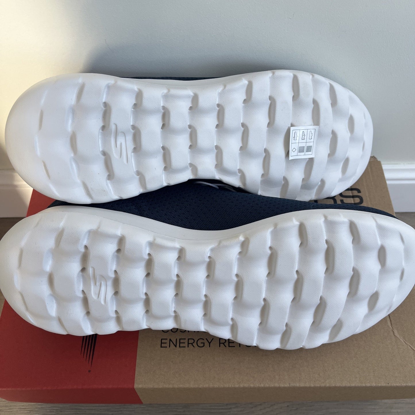 Skechers Navy White Ladies Go Walk Joy UK Size 8 Brand New Lightweight Trainers