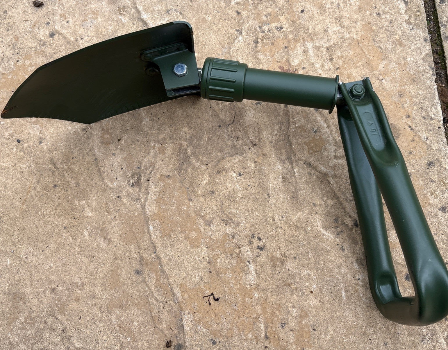 Genuine Surplus British NATO Army Steel Folding Shovel & Cover Military