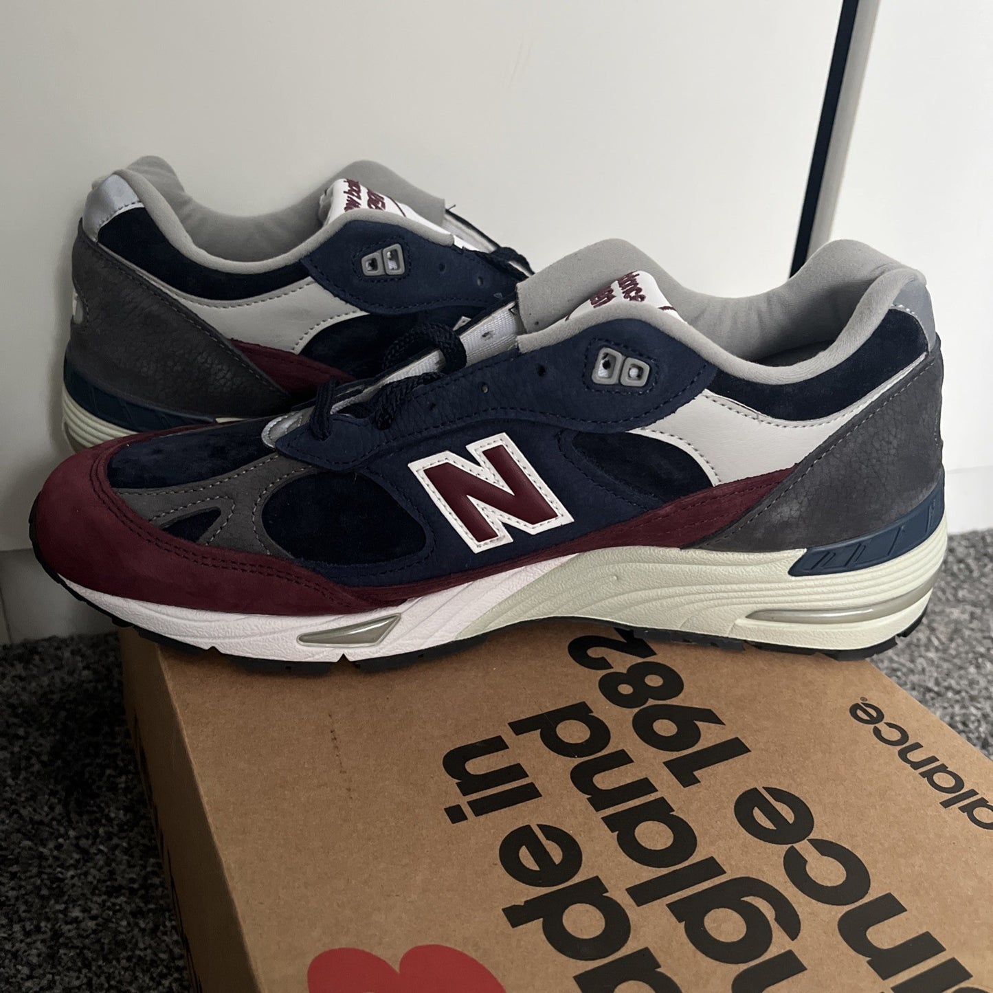 New Balance 991 RKB UK 9.5 Made In England Navy Burgundy M991RKB New Trainers