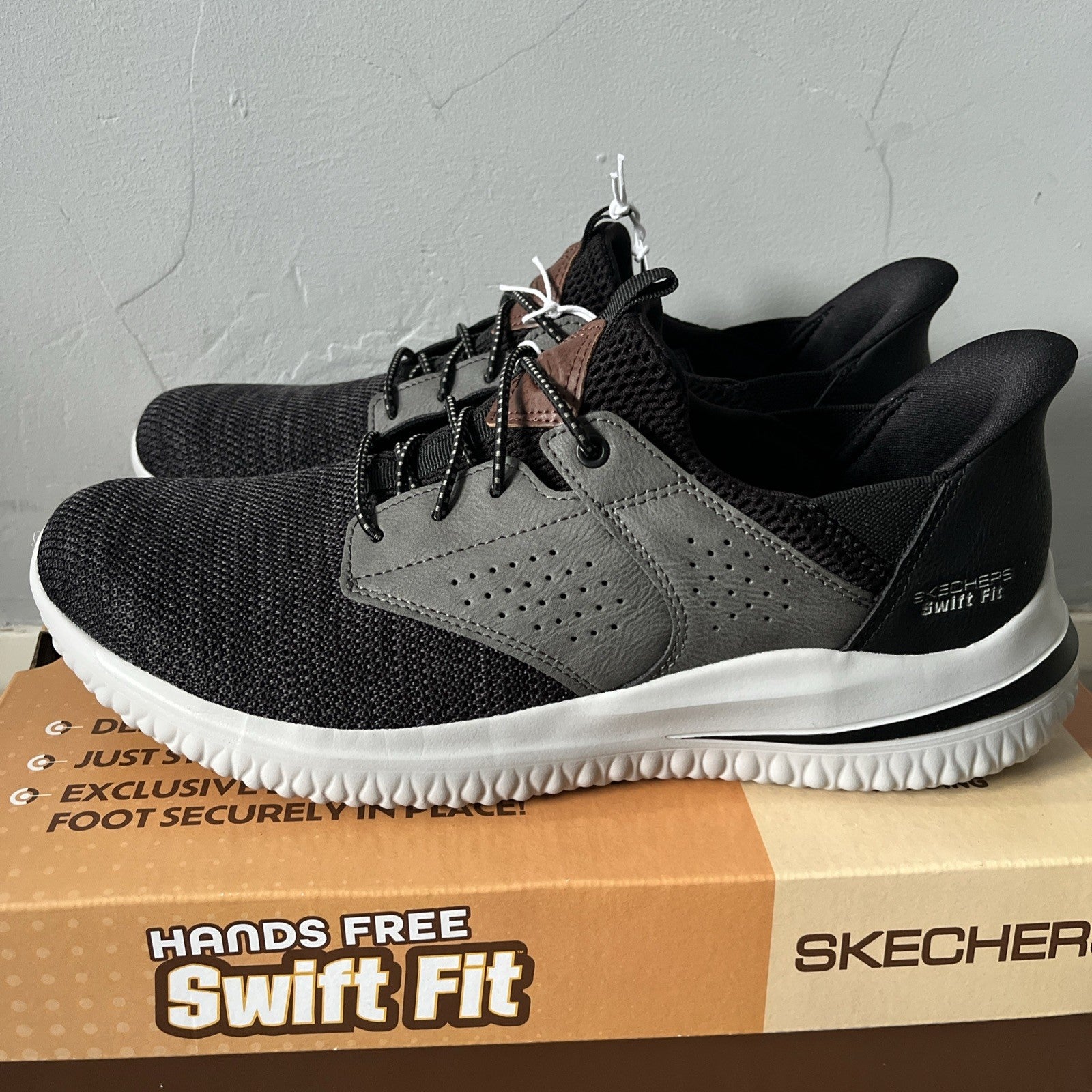 Skechers Swift Fit Delson Mens Slip On Trainers Black Taupe Hands Free UK 10