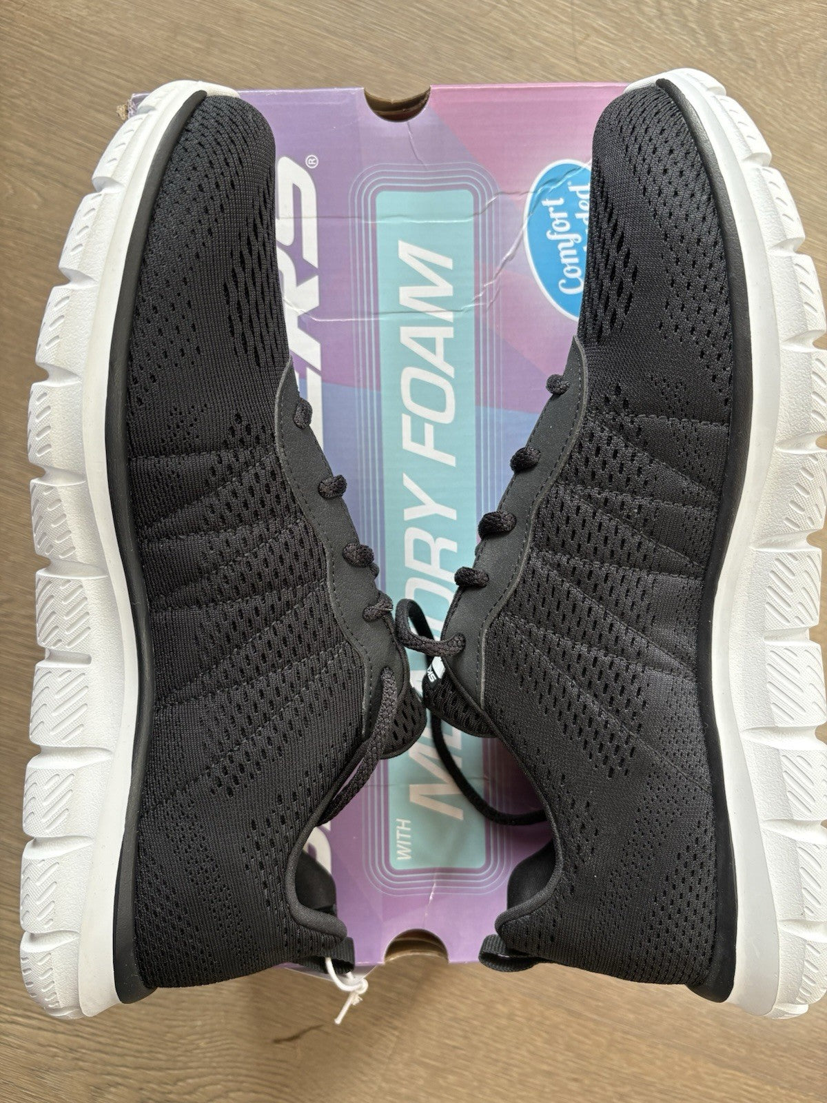Sketchers Women’s Black Track New Staple Size 5