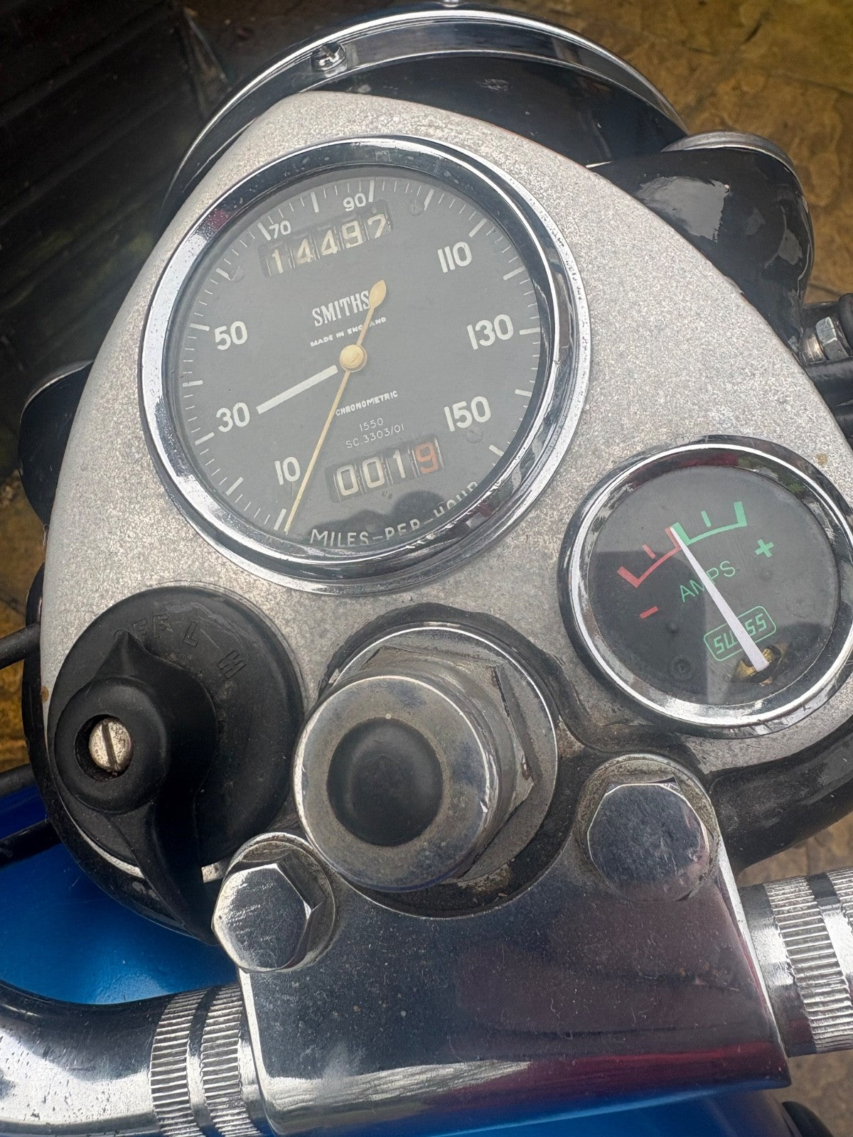 1956 Royal Enfield super meteor 700, needs finishing