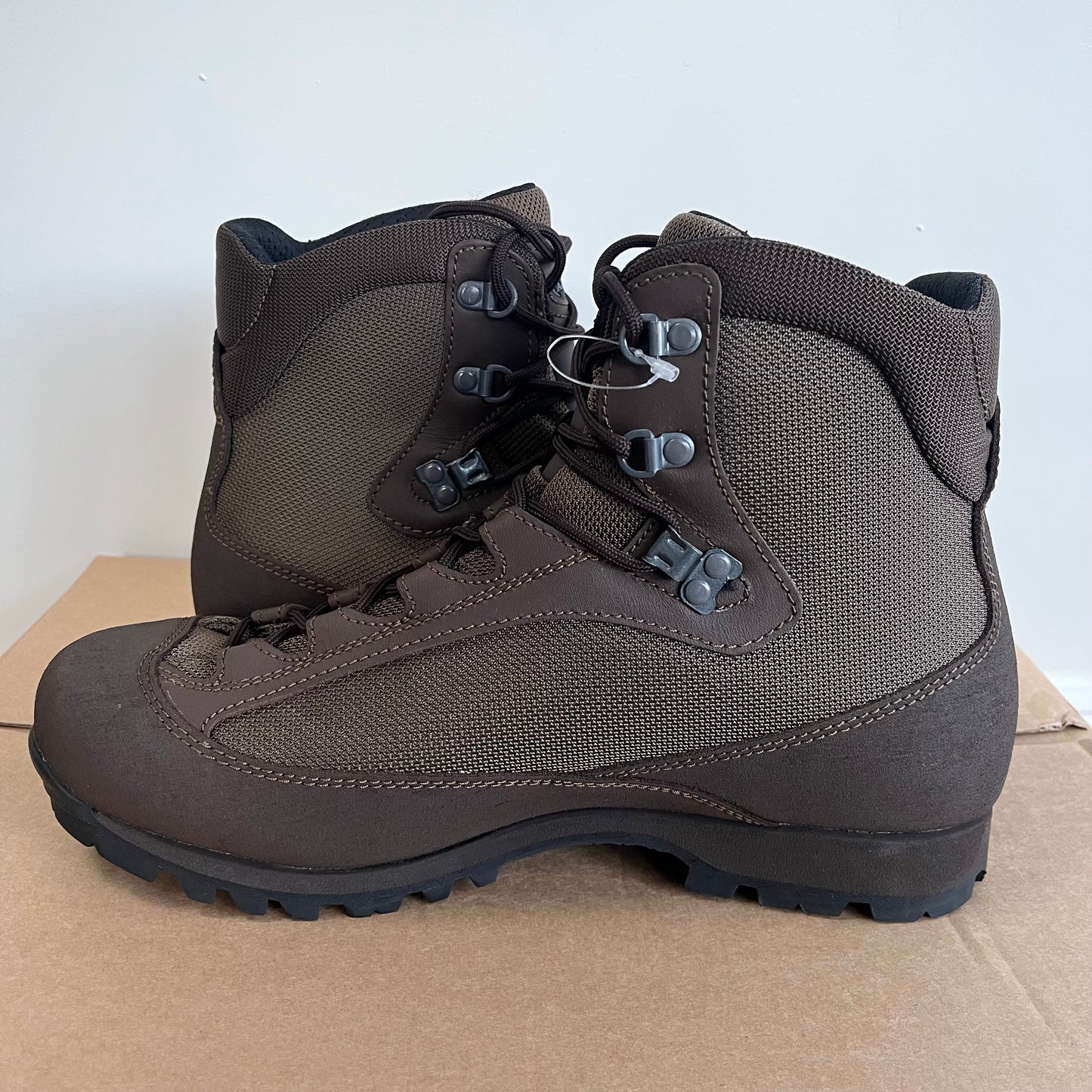 AKU British Army Surplus Combat Boots Outdoors Brown - Unissued - Sizes