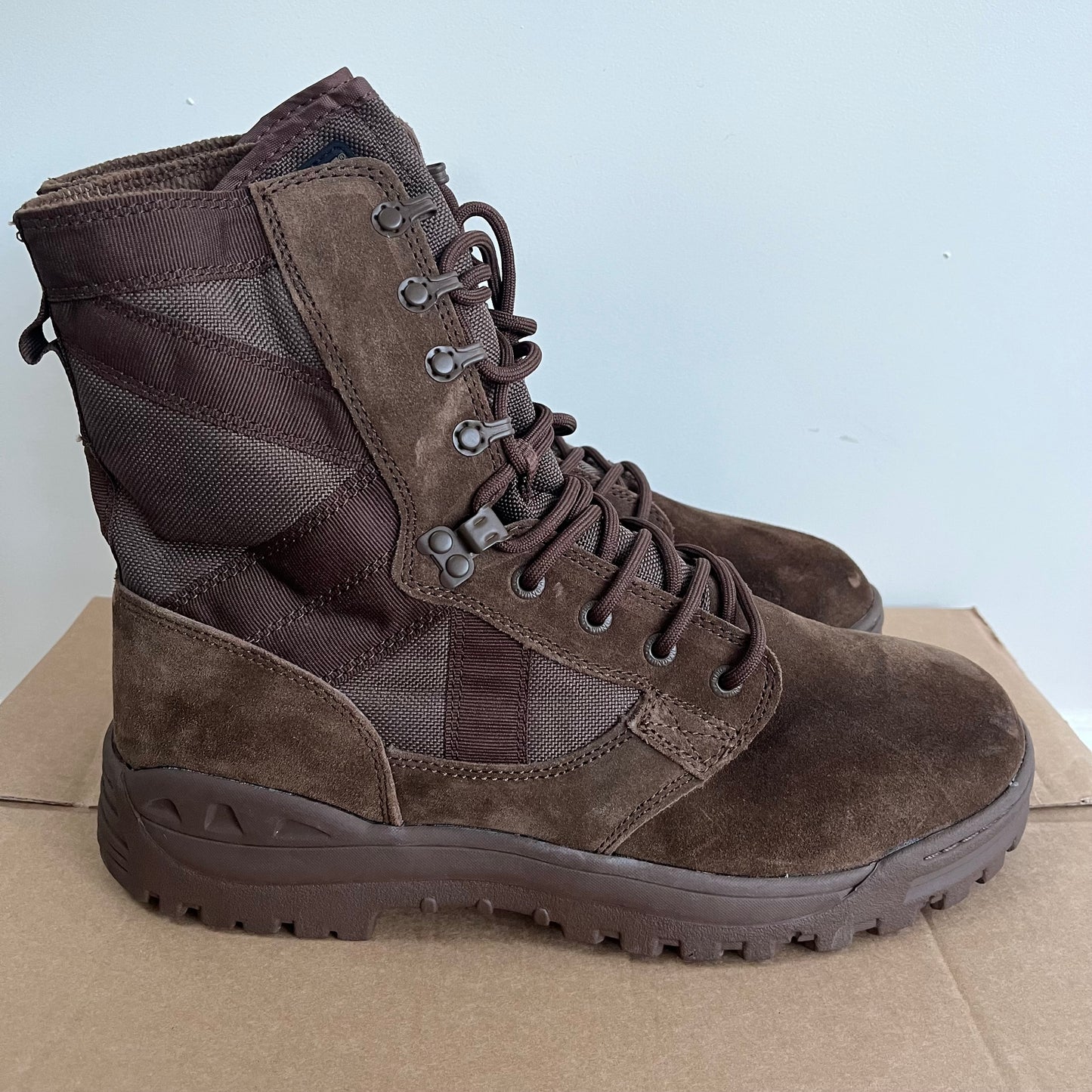 Magnum Desert Patrol Army Surplus Military Boots - Unissued - Sizes